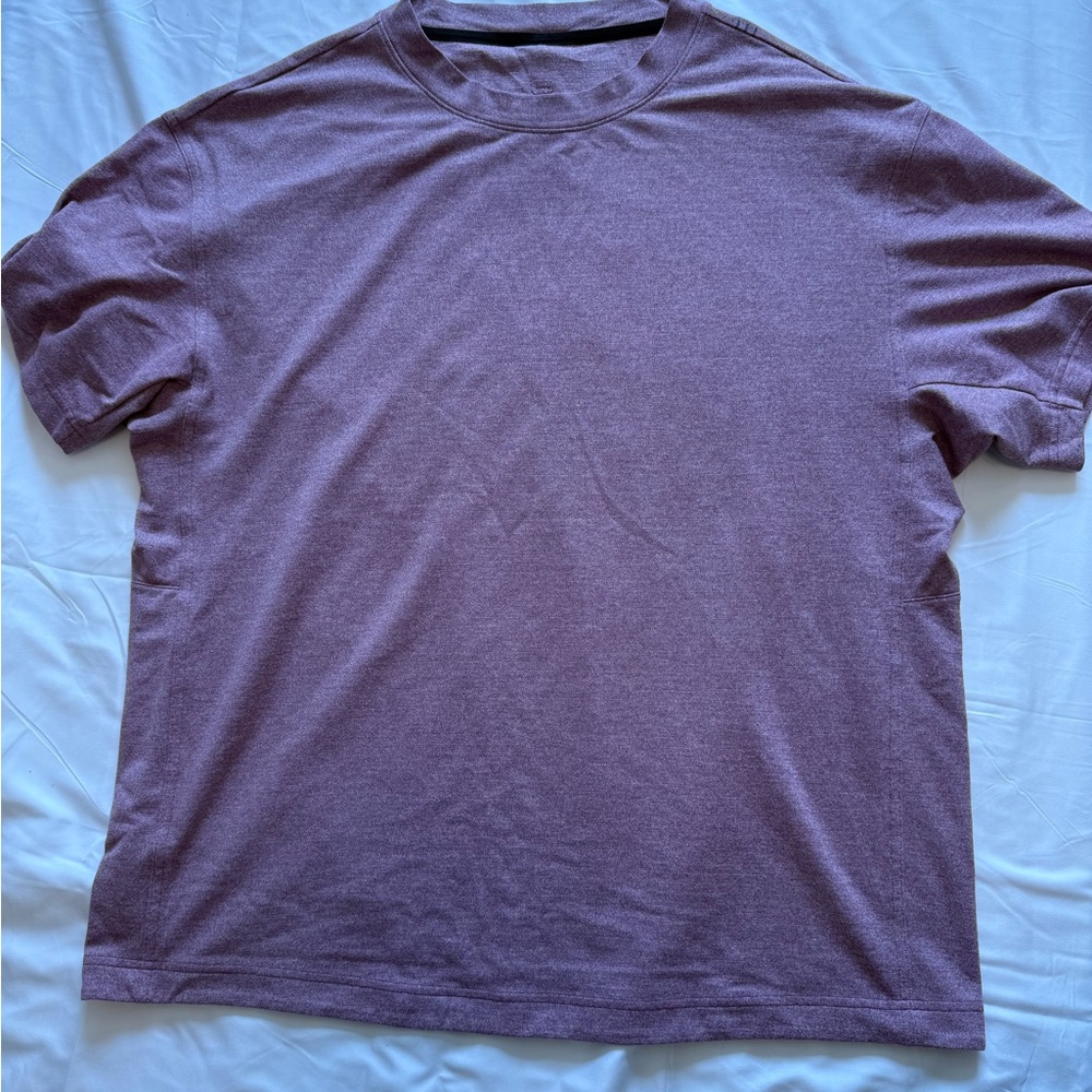 Men's Purple lululemon workout tee size large